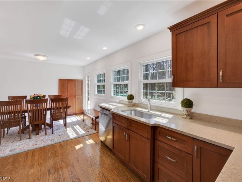 8253 Summit Drive, Chagrin Falls, OH 44023 Photo 10