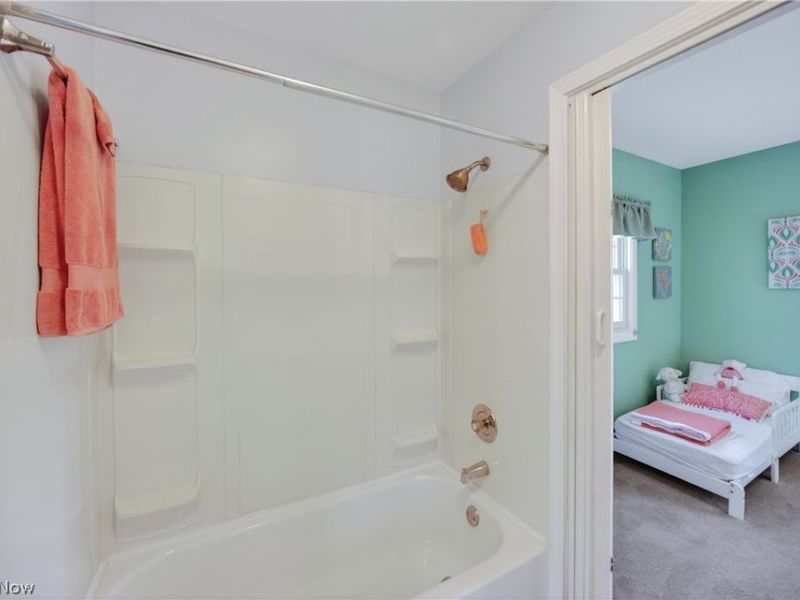 8253 Summit Drive, Chagrin Falls, OH 44023 Photo 27