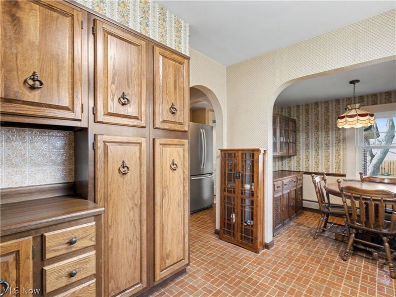 160 Castle Boulevard, Akron, OH 44313 Photo 18