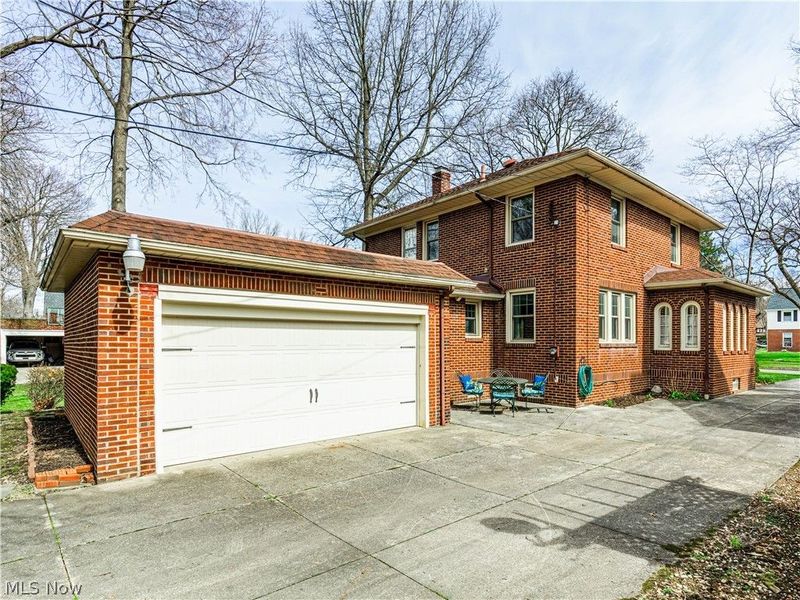 160 Castle Boulevard, Akron, OH 44313 Photo 4