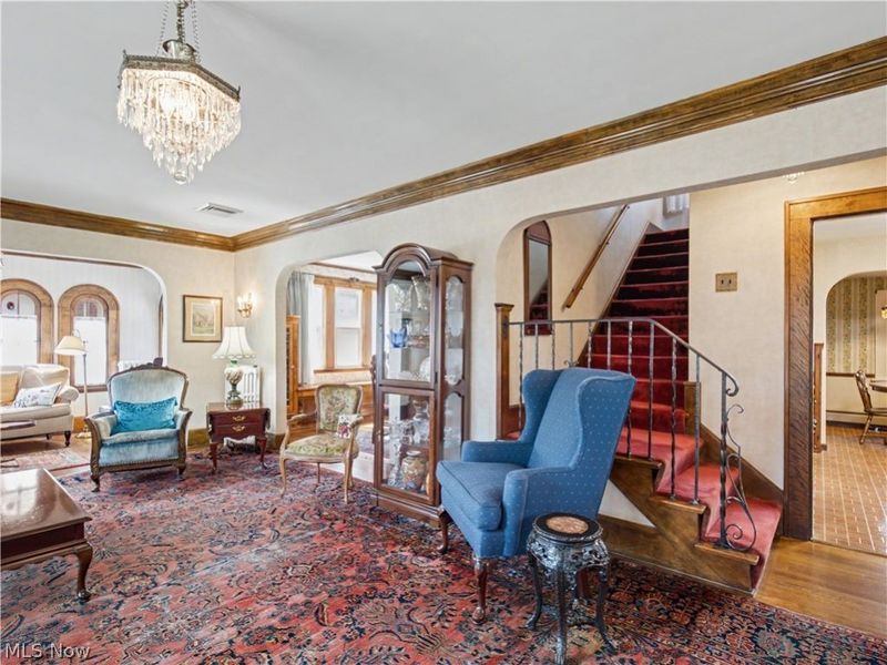 160 Castle Boulevard, Akron, OH 44313 Photo 9