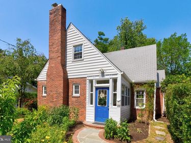 2710 S JOYCE STREET, ARLINGTON, VA 22202