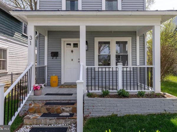 31 W SOUTHWERK STREET , WINCHESTER, VA 22601