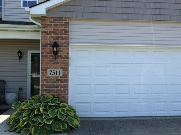 7511 E 111th Lane, Crown Point, IN 46307