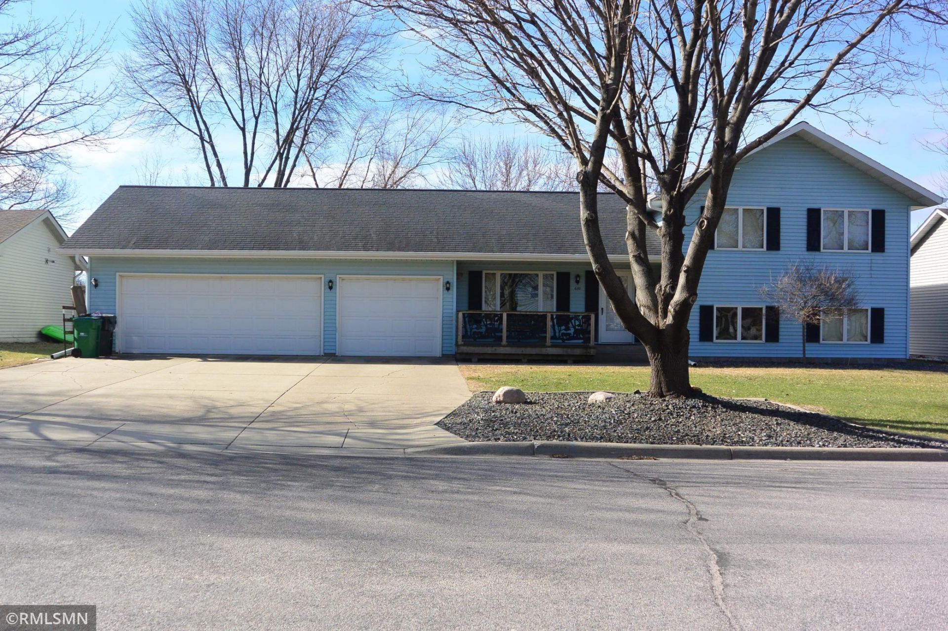 610 1st Street E, Glencoe, MN 55336 Main Photo