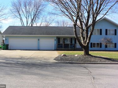 610 1st Street E, Glencoe, MN 55336