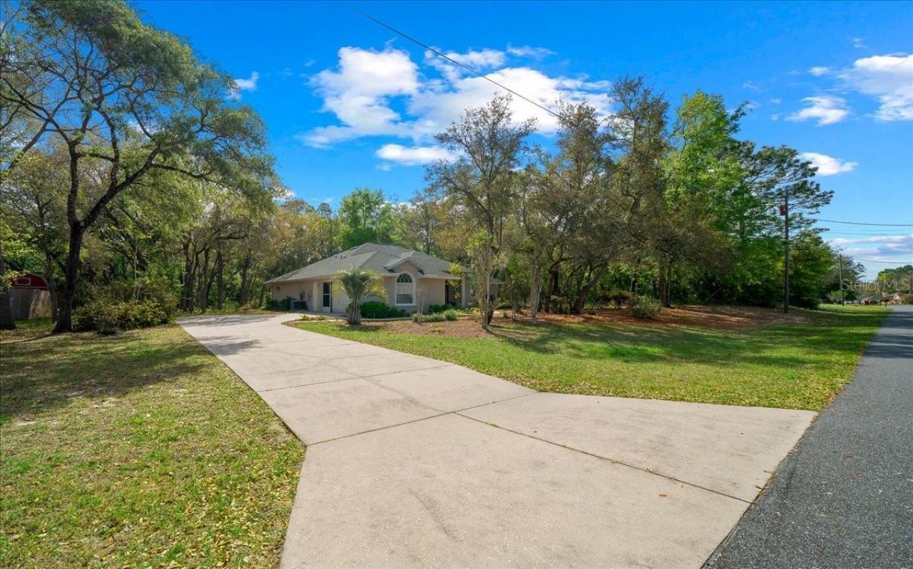 8859 N Amboy Drive, Citrus Springs, FL 34433 Photo