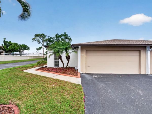 3501 N VILLAGE COURT , Unit 220, SARASOTA, FL 34231