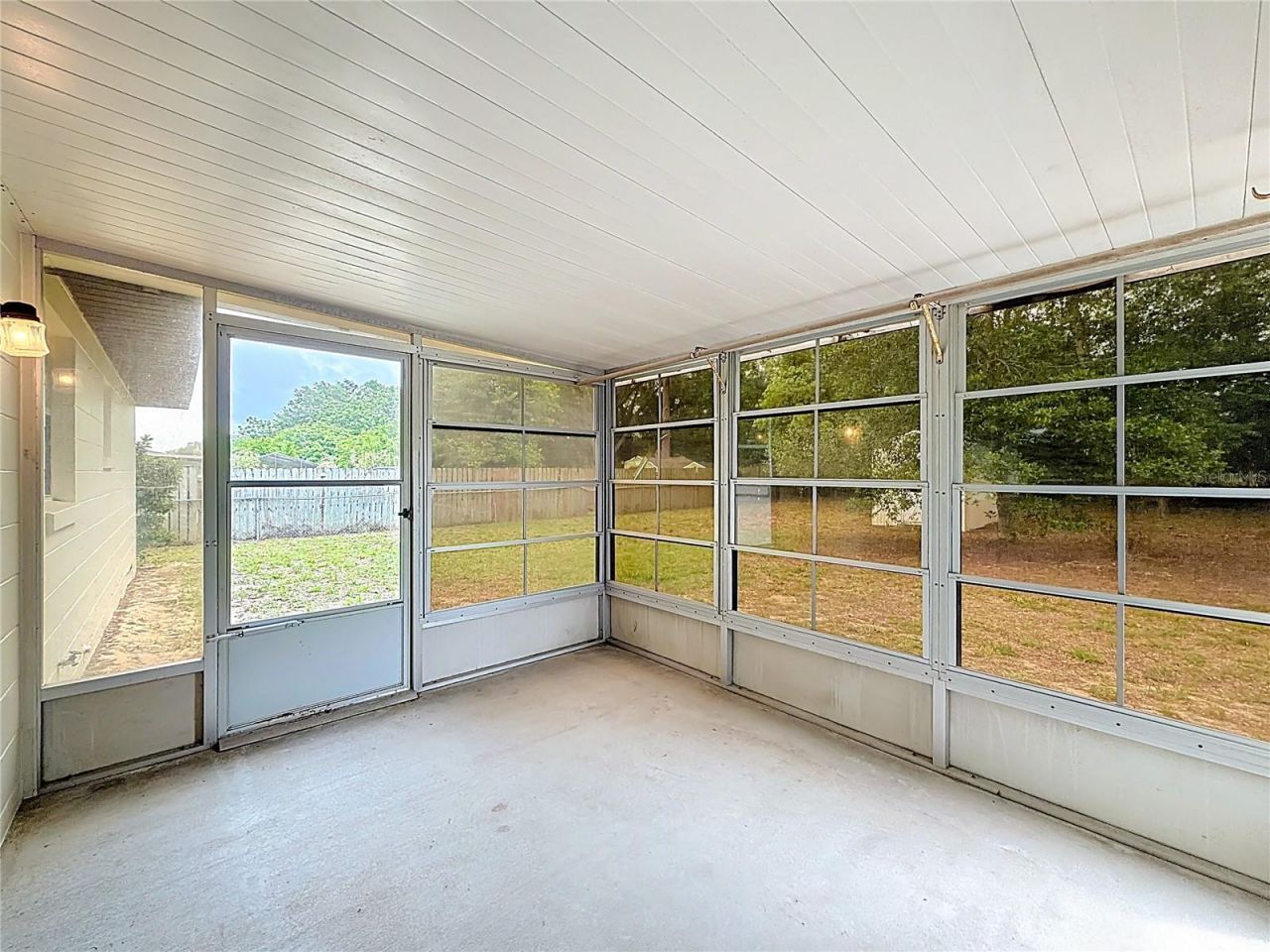 615 Third Avenue, Lady Lake, FL 32159 Photo