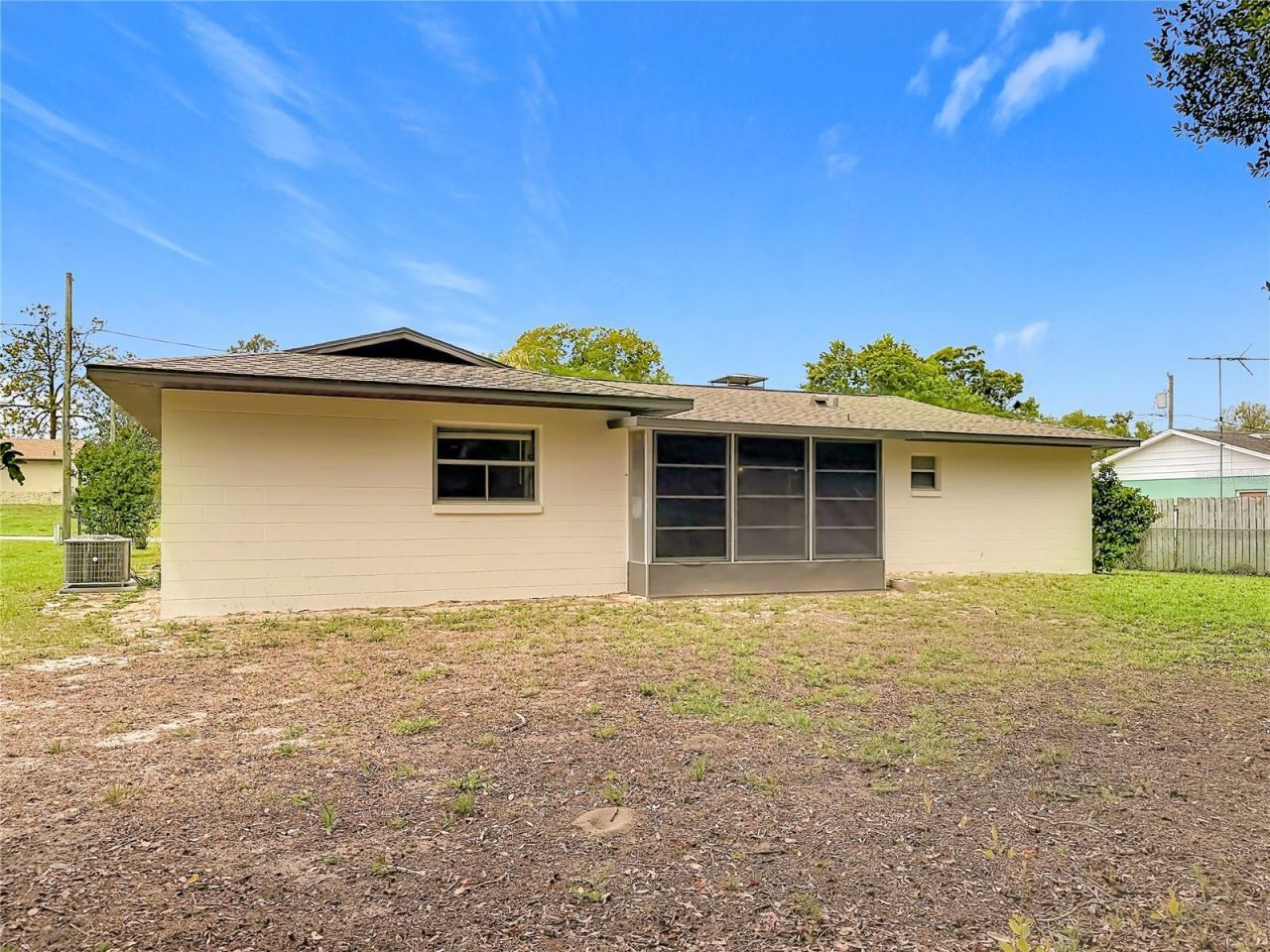 615 Third Avenue, Lady Lake, FL 32159 Photo