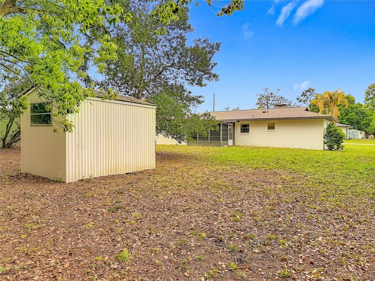 615 Third Avenue, Lady Lake, FL 32159 Photo