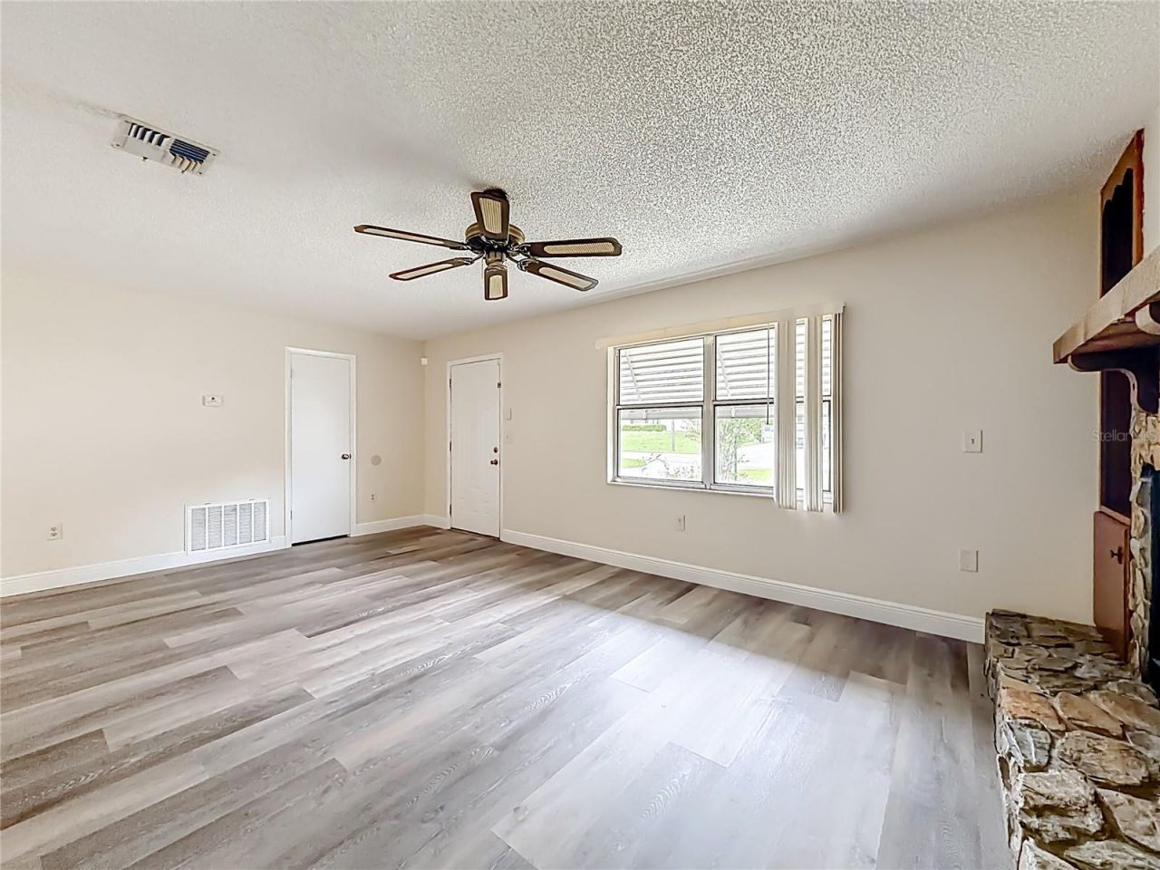 615 Third Avenue, Lady Lake, FL 32159 Photo