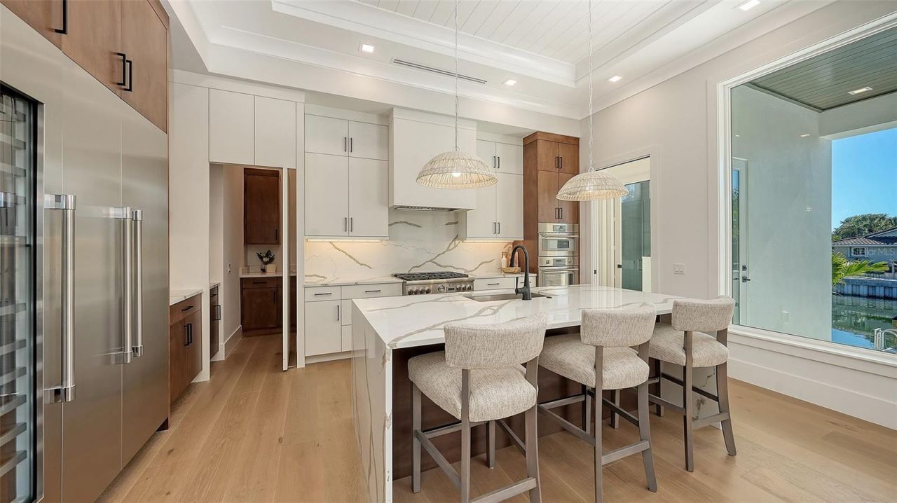 558 Venice Lane, Sarasota, FL 34242 Photo