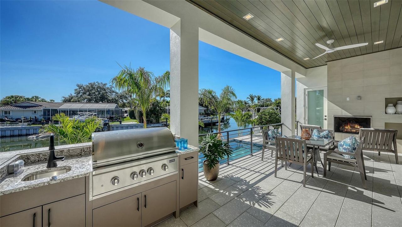558 Venice Lane, Sarasota, FL 34242 Photo