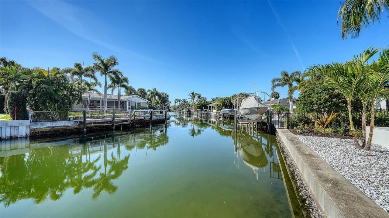 558 Venice Lane, Sarasota, FL 34242 Photo