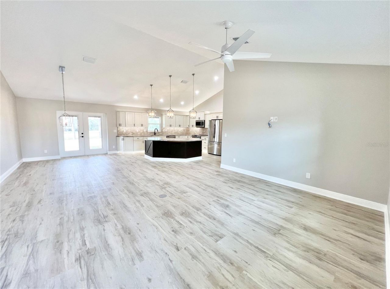 6425 SW 180th Circle, Dunnellon, FL 34432 Photo