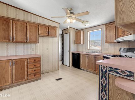 5527 Yukon Drive, Sun Valley, NV 89433 Photo