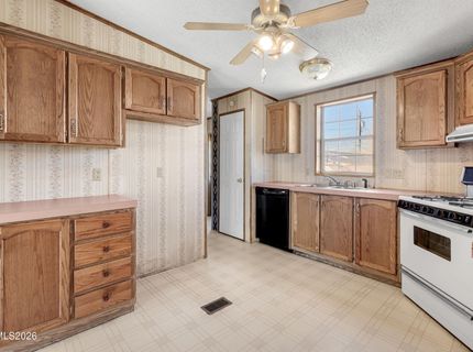 5527 Yukon Drive, Sun Valley, NV 89433 Photo