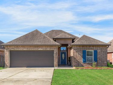 312 Clay Ridge Drive, Youngsville, LA 70592