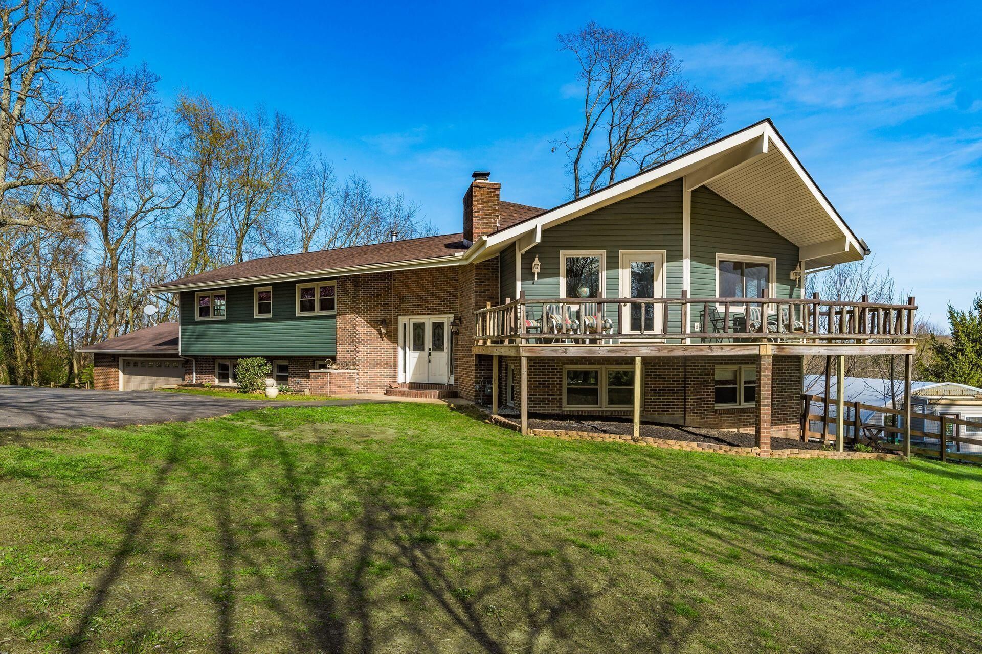 512 N Wooster Way Nw, Lancaster, OH 43130 Main Photo