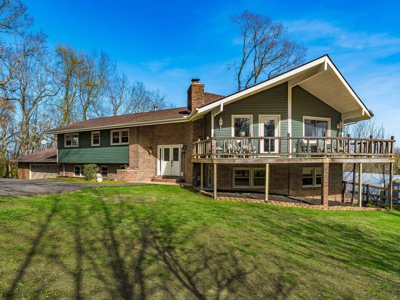 512 N Wooster Way NW, Lancaster, OH 43130 Photo 1