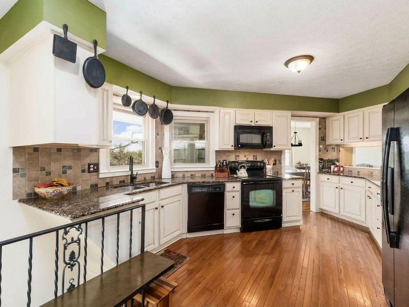 512 N Wooster Way NW, Lancaster, OH 43130 Photo 12