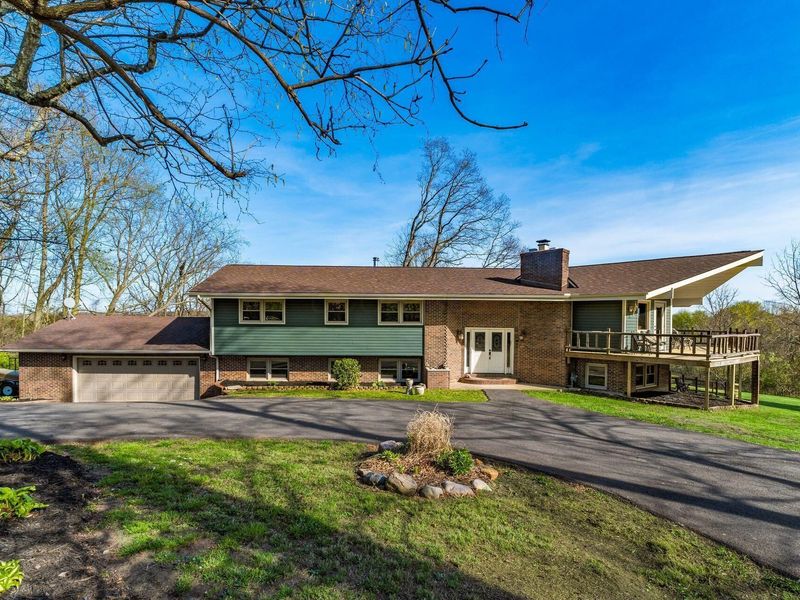 512 N Wooster Way NW, Lancaster, OH 43130 Photo 3