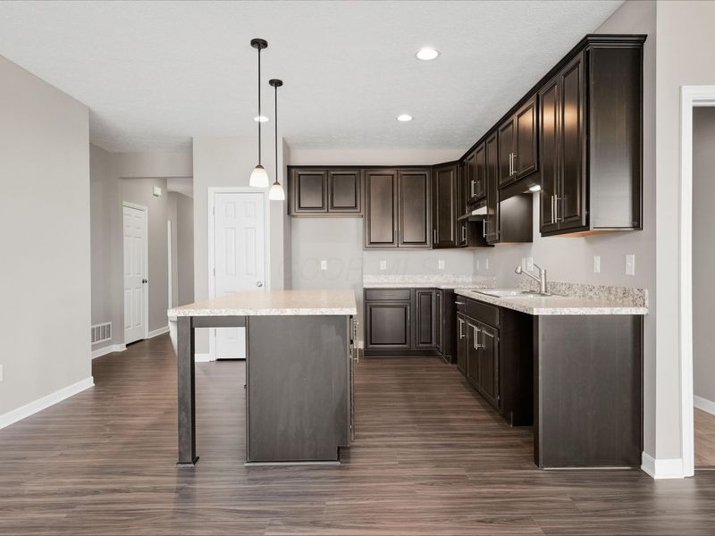 7056 Sanctuary Drive NW, Pickerington, OH 43147 Photo 6