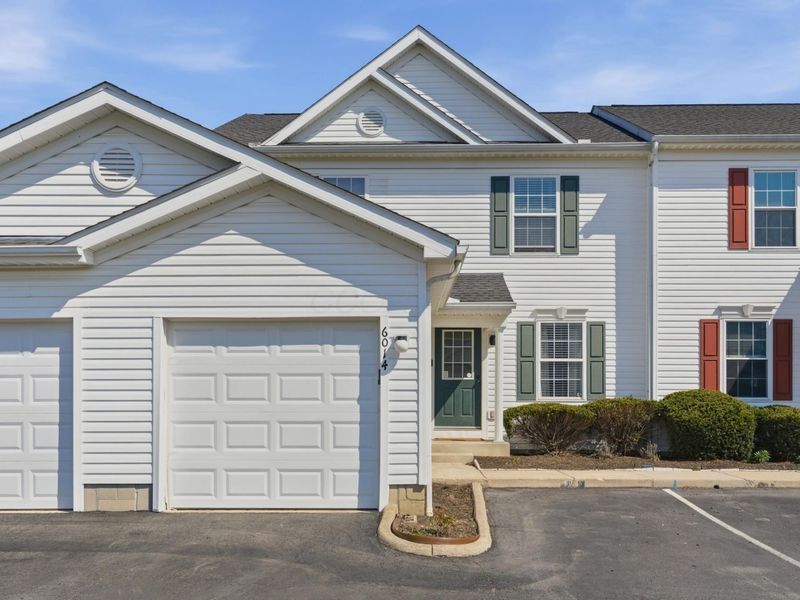 6014 Brice Park Drive, Unit 17B, Canal Winchester, OH 43110 Photo 2