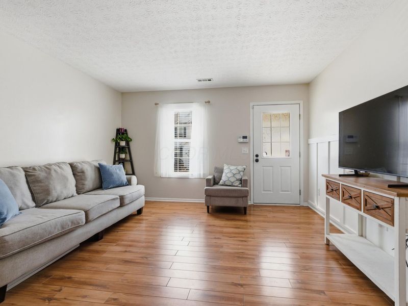 6014 Brice Park Drive, Unit 17B, Canal Winchester, OH 43110 Photo 3