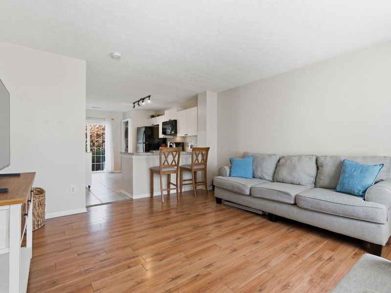 6014 Brice Park Drive, Unit 17B, Canal Winchester, OH 43110 Photo 5