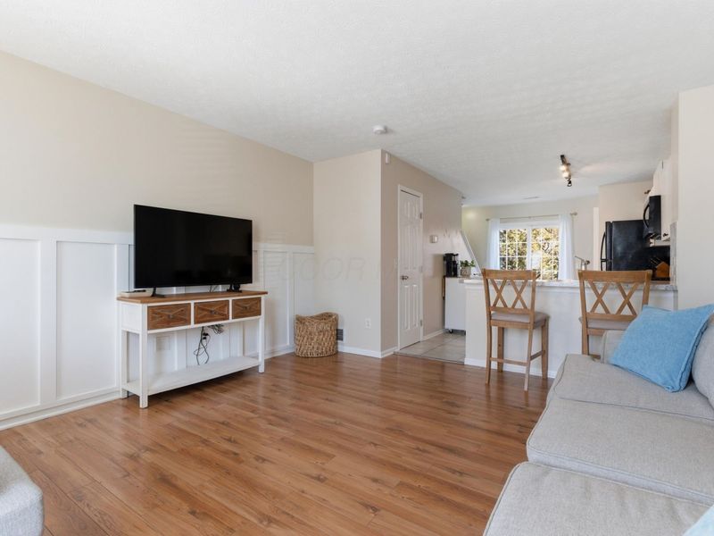 6014 Brice Park Drive, Unit 17B, Canal Winchester, OH 43110 Photo 6