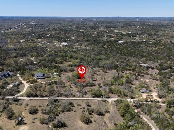 453 Nameless RD, Driftwood, TX 78619