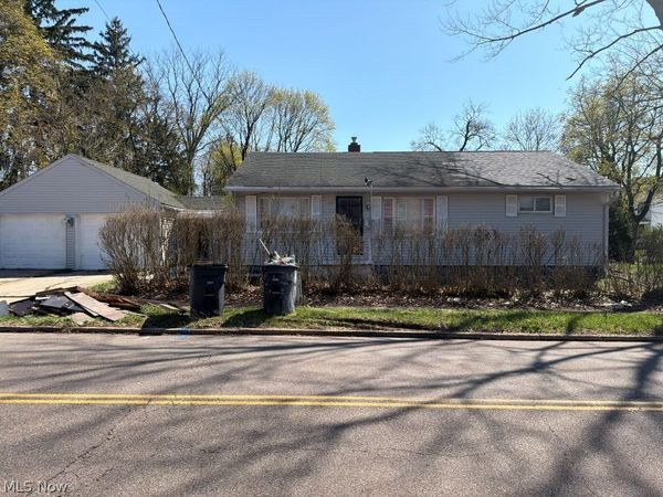 22 Uhler Avenue , Akron, OH 44310