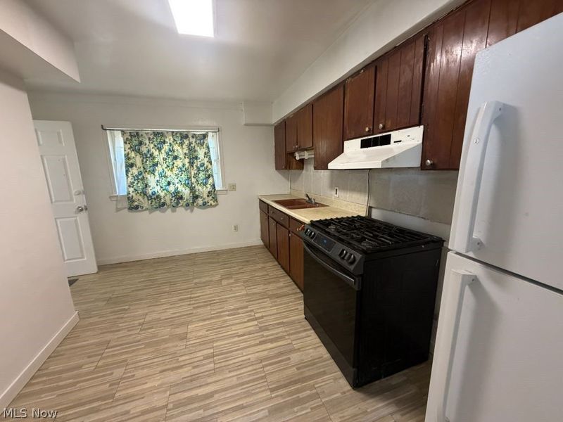 22 Uhler Avenue, Akron, OH 44310 Photo 12