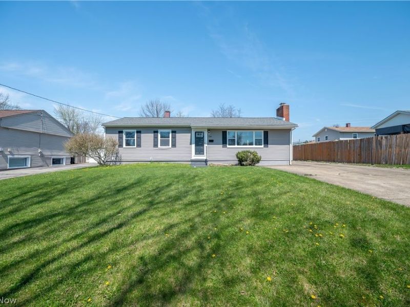 739 Notre Dame Avenue, Austintown, OH 44515 Photo 1