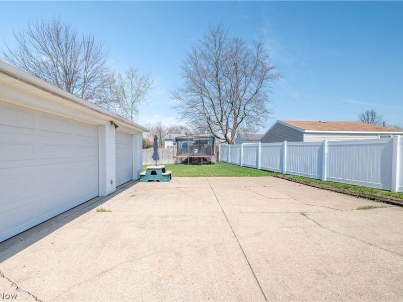 739 Notre Dame Avenue, Austintown, OH 44515 Photo 13