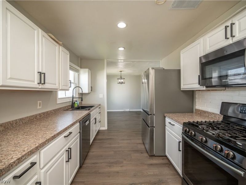 739 Notre Dame Avenue, Austintown, OH 44515 Photo 26