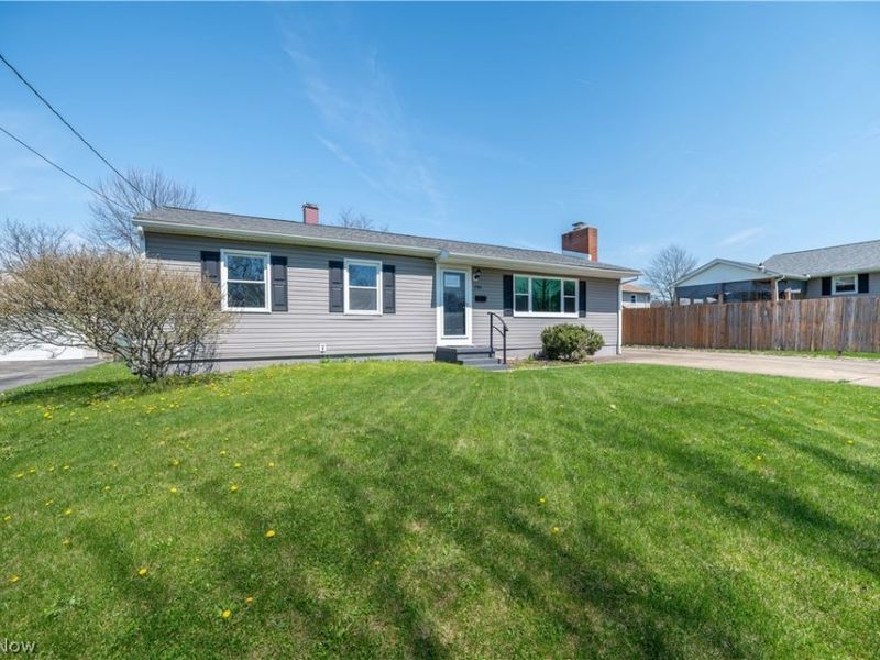 739 Notre Dame Avenue, Austintown, OH 44515 Photo 3