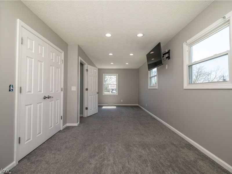 739 Notre Dame Avenue, Austintown, OH 44515 Photo 34