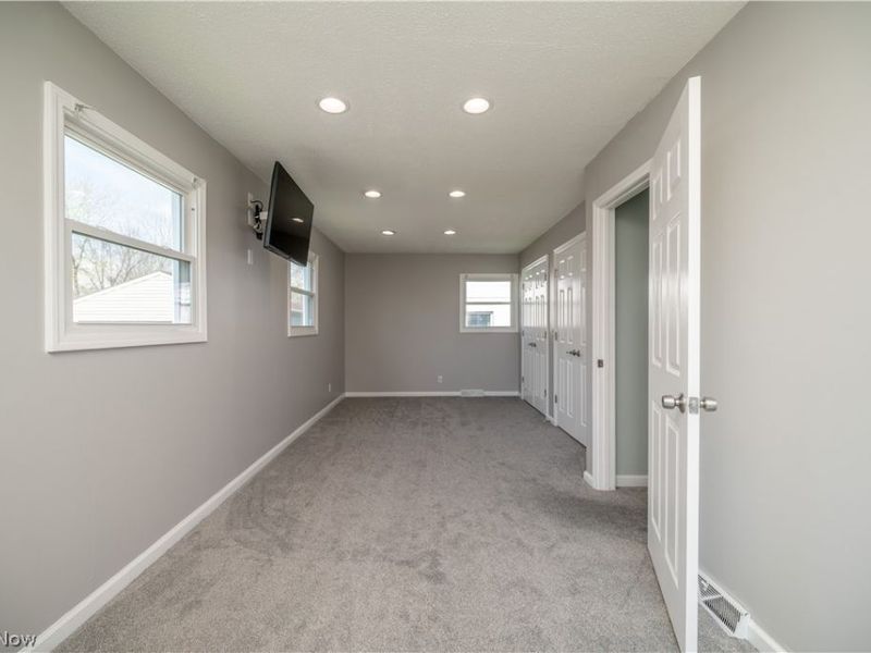 739 Notre Dame Avenue, Austintown, OH 44515 Photo 36