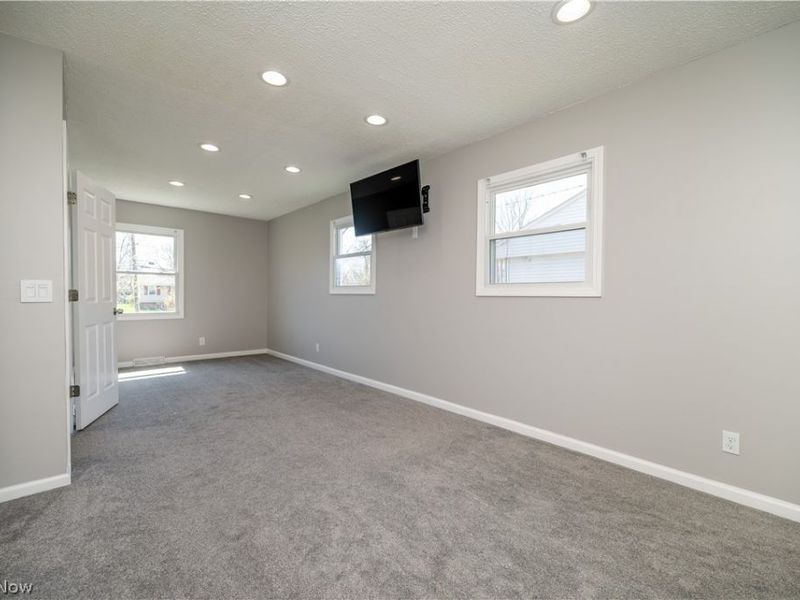 739 Notre Dame Avenue, Austintown, OH 44515 Photo 38