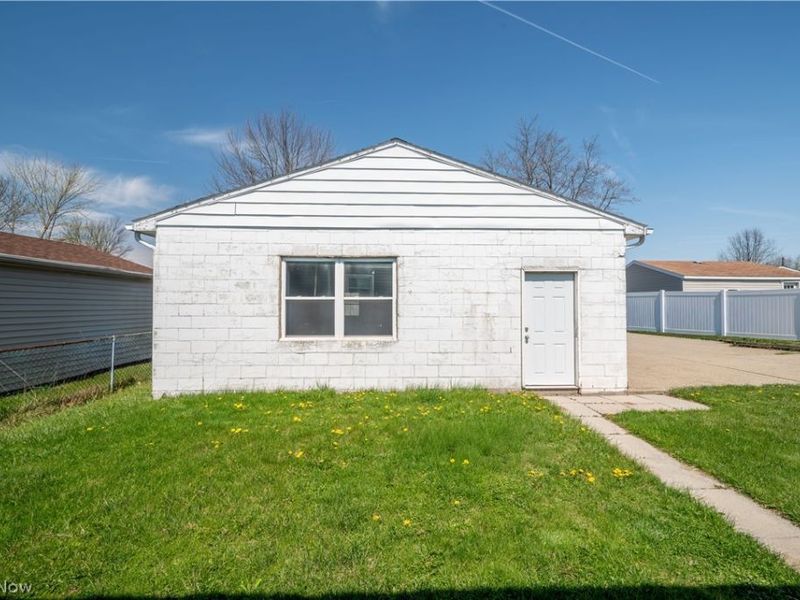 739 Notre Dame Avenue, Austintown, OH 44515 Photo 4