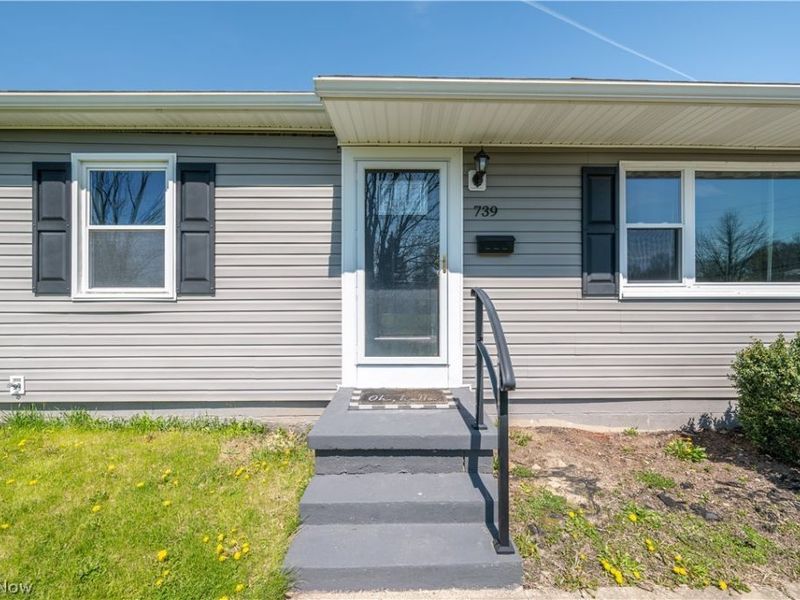 739 Notre Dame Avenue, Austintown, OH 44515 Photo 5