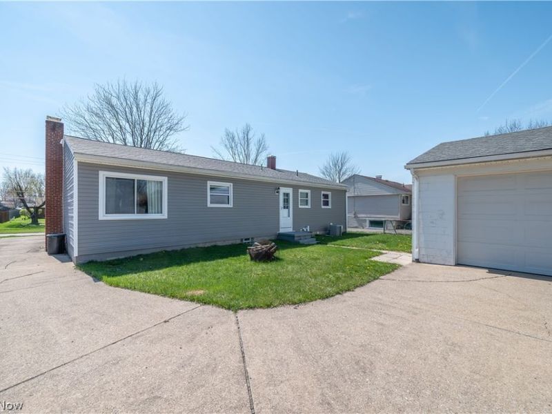 739 Notre Dame Avenue, Austintown, OH 44515 Photo 7