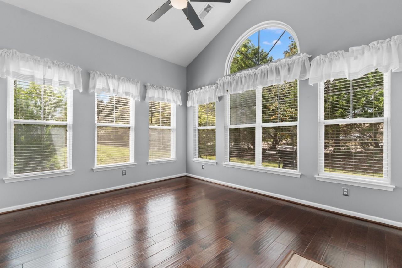 2309 Ordsall Ct.  Photo 24