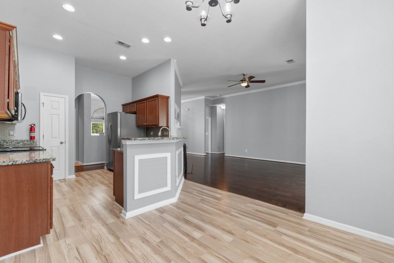 2309 Ordsall Ct.  Photo 9