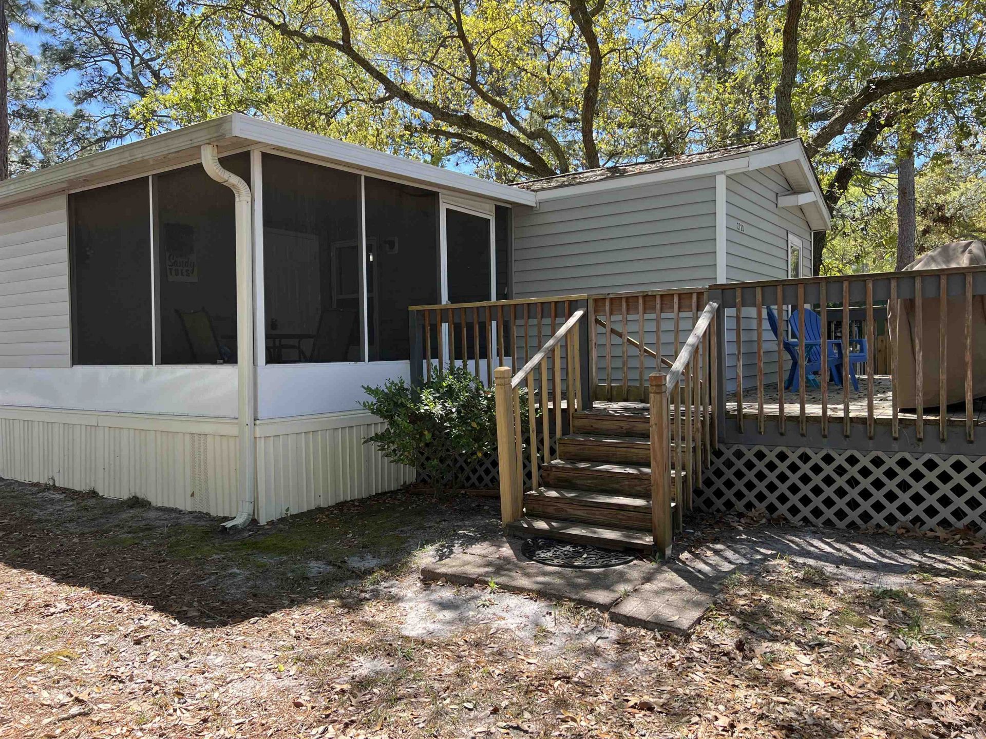 2720 Leo Dr. Photo 31