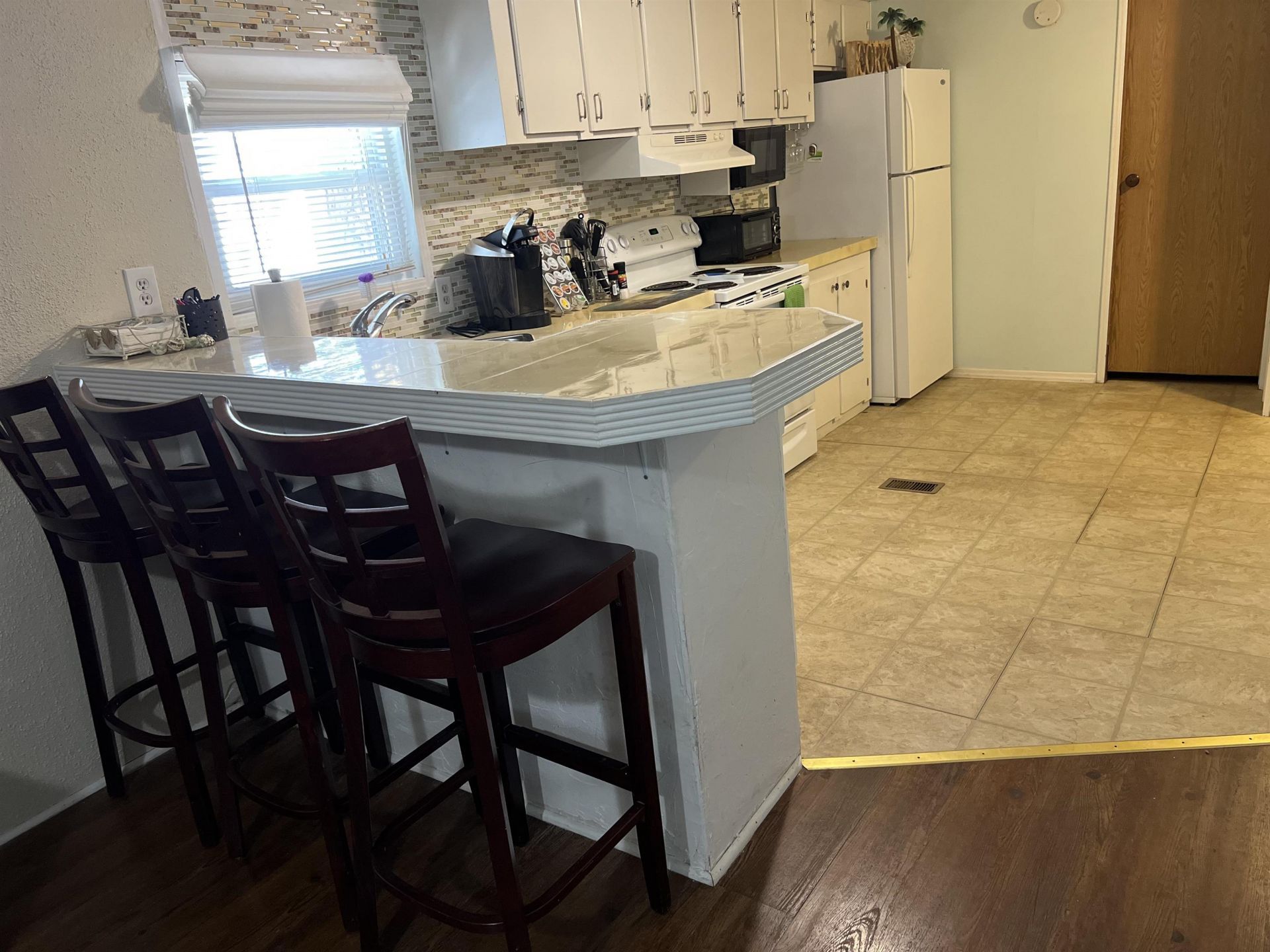 2720 Leo Dr. Photo 8