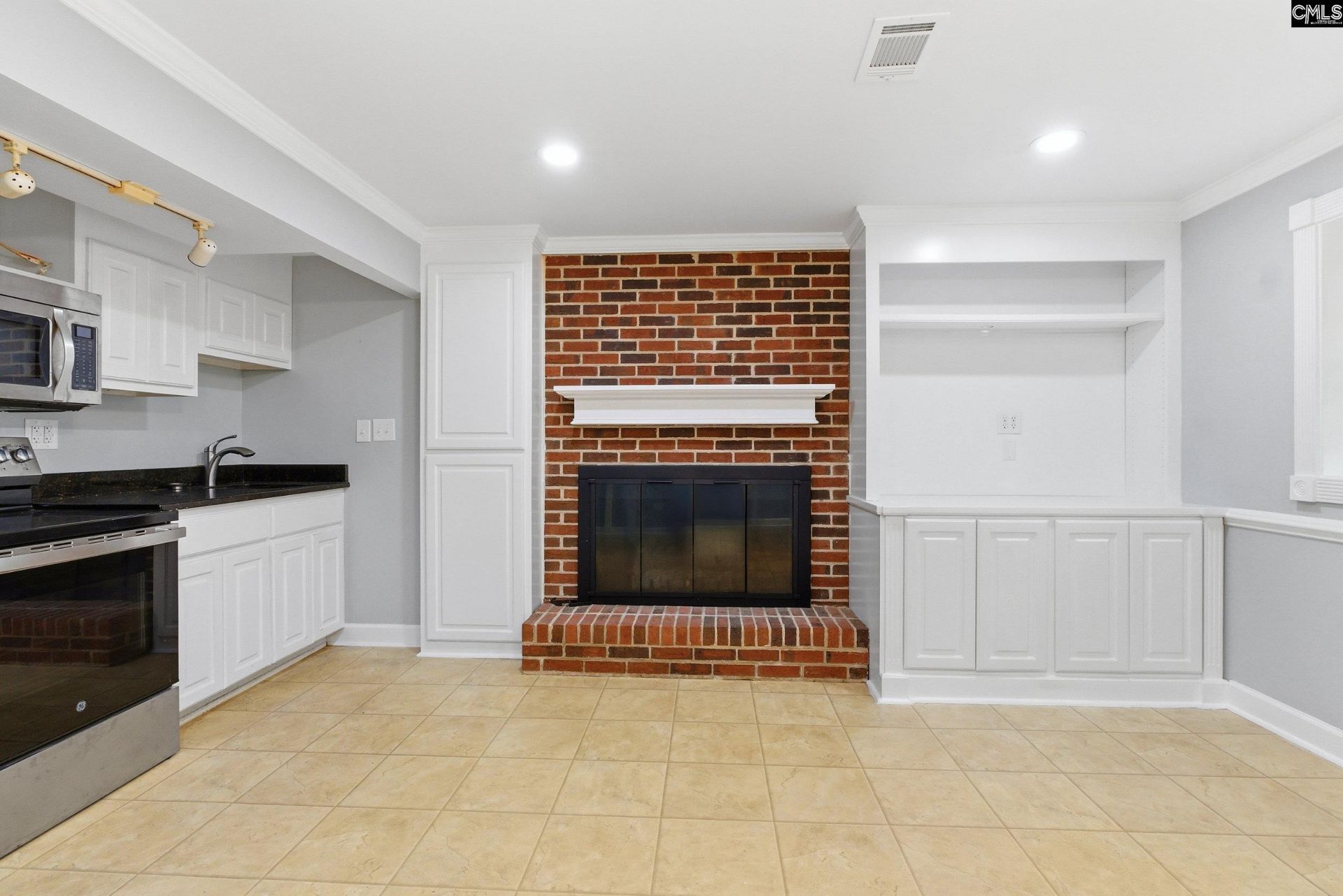 119 Heatherstone Road Photo 32